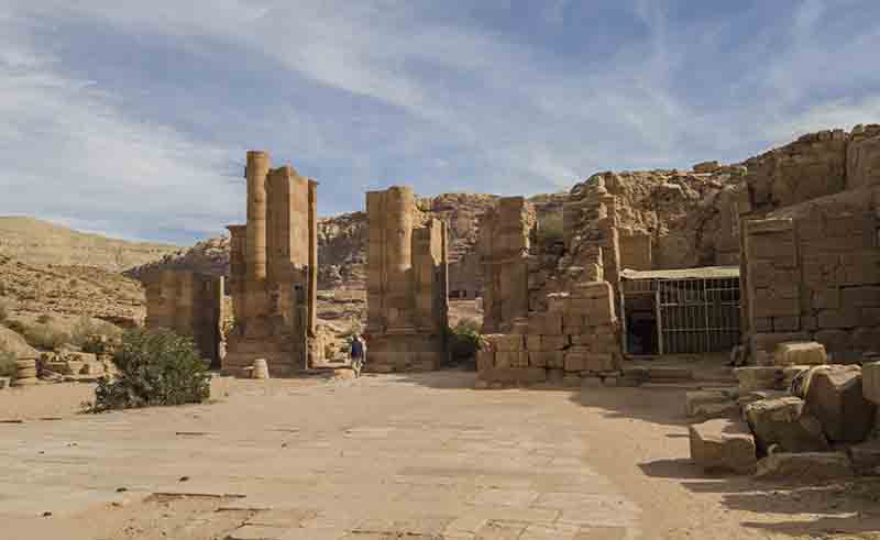 48 - Jordania - Petra - Via Columnada - Arco Monumental